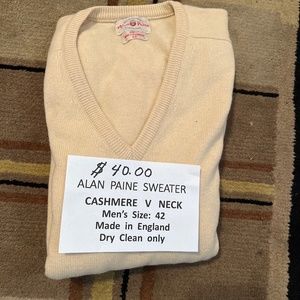 Men ‘s. V. Neck. Cashmere. SWEATER